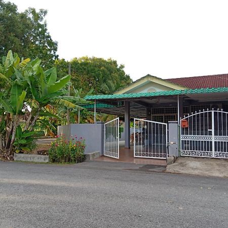 Siti Homestay D' Telok Kemang Port Dickson  Exterior foto